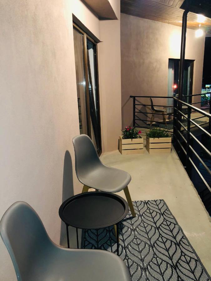 Отель Casa Maranta Костинешти Экстерьер фото